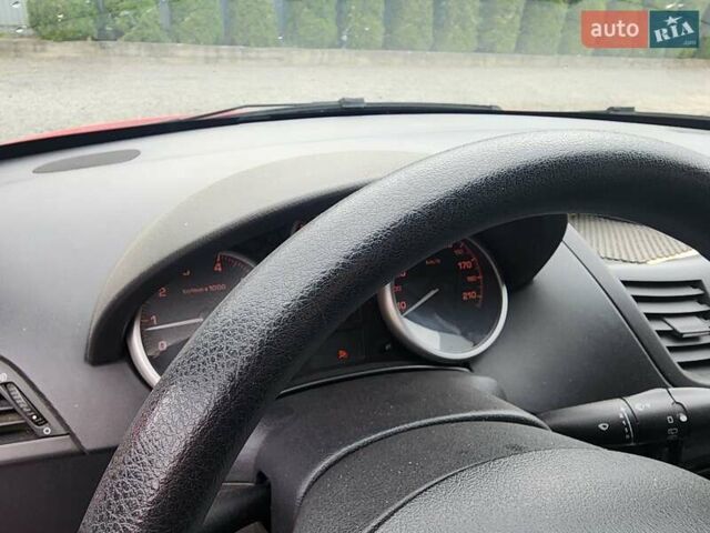 Красный Пежо 207, объемом двигателя 1.36 л и пробегом 88 тыс. км за 3900 $, фото 7 на Automoto.ua