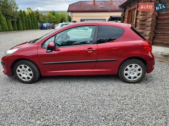 Красный Пежо 207, объемом двигателя 1.36 л и пробегом 88 тыс. км за 3900 $, фото 1 на Automoto.ua