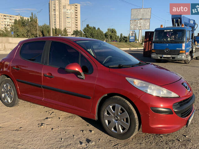 Красный Пежо 207, объемом двигателя 1.36 л и пробегом 202 тыс. км за 3700 $, фото 2 на Automoto.ua