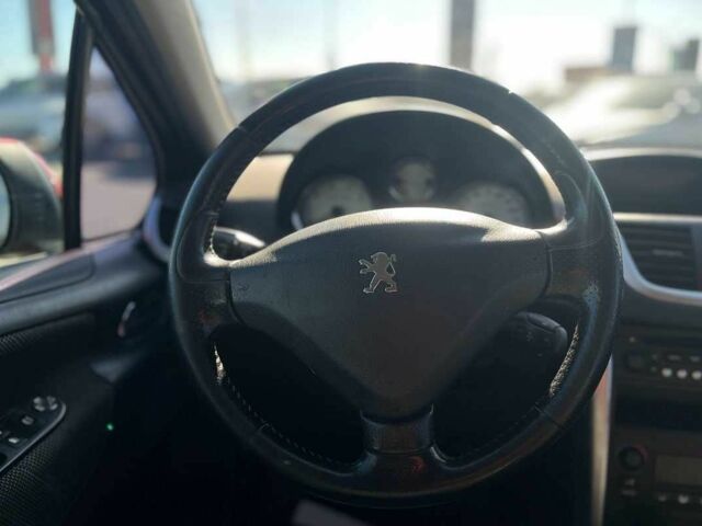 Червоний Пежо 207, об'ємом двигуна 1.6 л та пробігом 159 тис. км за 3999 $, фото 11 на Automoto.ua