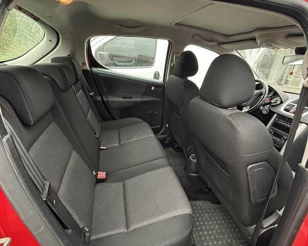 Червоний Пежо 207, об'ємом двигуна 1.6 л та пробігом 154 тис. км за 5100 $, фото 5 на Automoto.ua