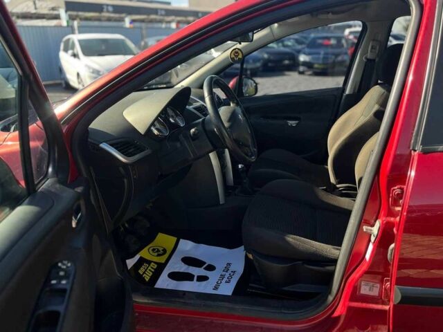 Червоний Пежо 207, об'ємом двигуна 1.6 л та пробігом 159 тис. км за 3999 $, фото 15 на Automoto.ua