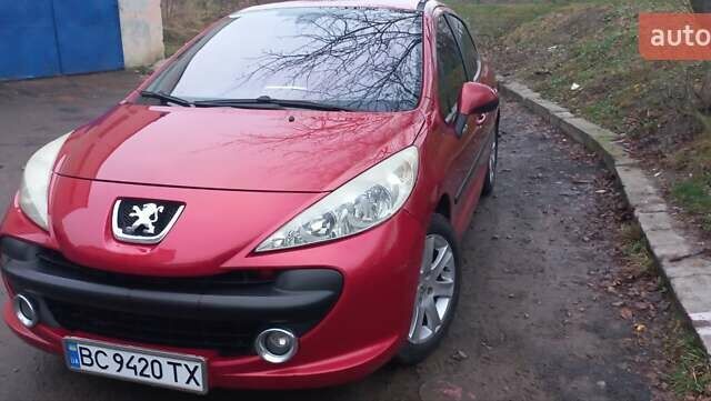 Красный Пежо 207, объемом двигателя 1.65 л и пробегом 129 тыс. км за 5700 $, фото 4 на Automoto.ua