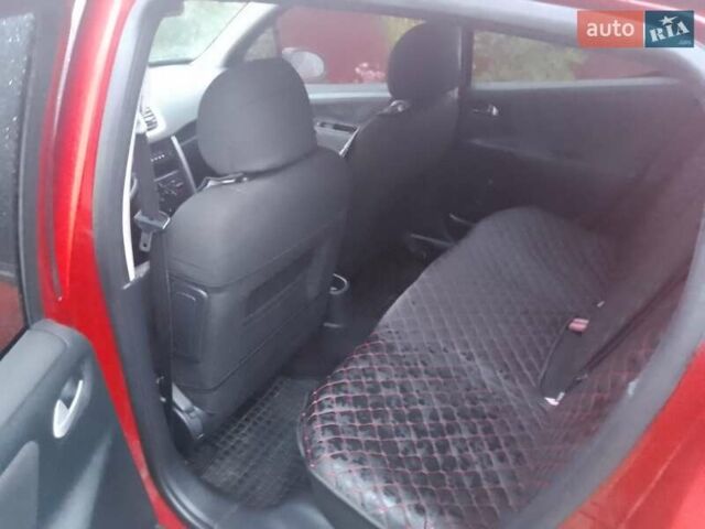 Пежо 207 2007 в Радивилове на Automoto.ua Красный Пежо 207, объемом двигателя 1.6 л и пробегом 200 тыс. км за 3500 $, фото 7 на Automoto.ua