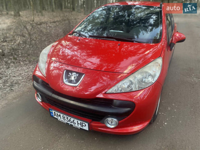 Красный Пежо 207, объемом двигателя 1.4 л и пробегом 188 тыс. км за 5500 $, фото 5 на Automoto.ua
