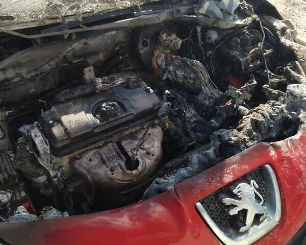 Червоний Пежо 207, об'ємом двигуна 1.4 л та пробігом 200 тис. км за 1700 $, фото 4 на Automoto.ua