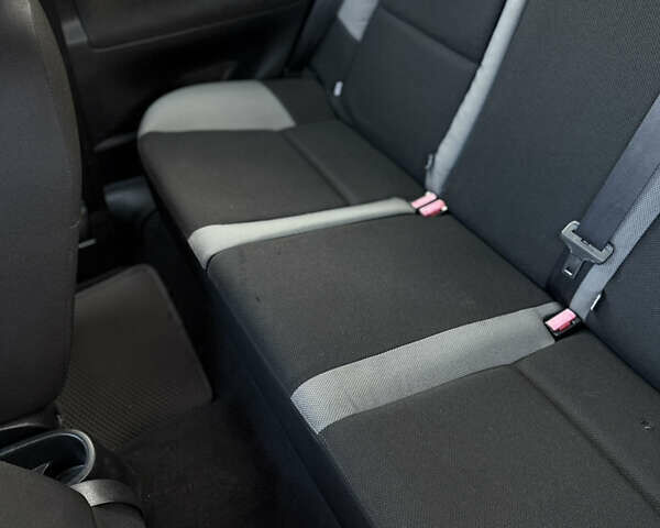 Пежо 207 2008 у Вінниці на Automoto.ua Червоний Пежо 207, об'ємом двигуна 1.4 л та пробігом 152 тис. км за 3800 $, фото 22 на Automoto.ua