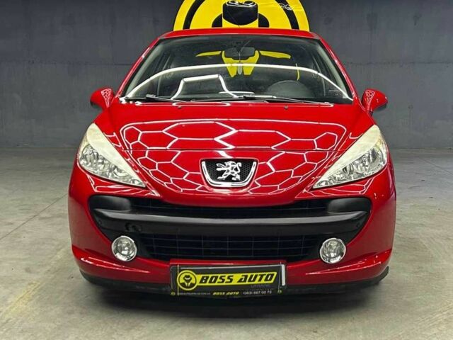 Красный Пежо 207, объемом двигателя 1.4 л и пробегом 169 тыс. км за 4500 $, фото 1 на Automoto.ua