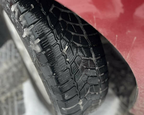 Червоний Пежо 207, об'ємом двигуна 1.4 л та пробігом 260 тис. км за 3800 $, фото 17 на Automoto.ua