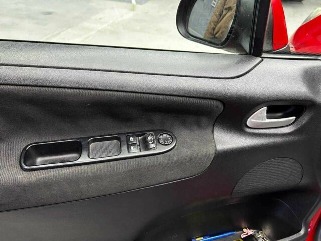 Красный Пежо 207, объемом двигателя 1.4 л и пробегом 169 тыс. км за 4500 $, фото 16 на Automoto.ua