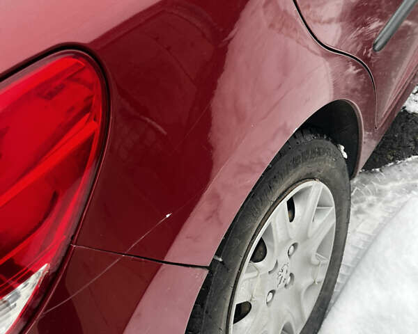 Червоний Пежо 207, об'ємом двигуна 1.4 л та пробігом 260 тис. км за 3800 $, фото 15 на Automoto.ua