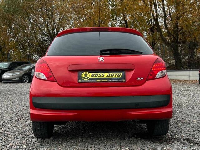 Красный Пежо 207, объемом двигателя 1.4 л и пробегом 209 тыс. км за 5800 $, фото 4 на Automoto.ua