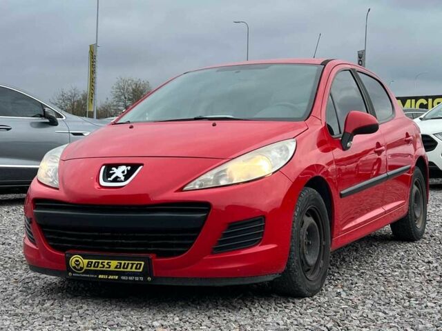 Красный Пежо 207, объемом двигателя 1.4 л и пробегом 209 тыс. км за 5800 $, фото 2 на Automoto.ua