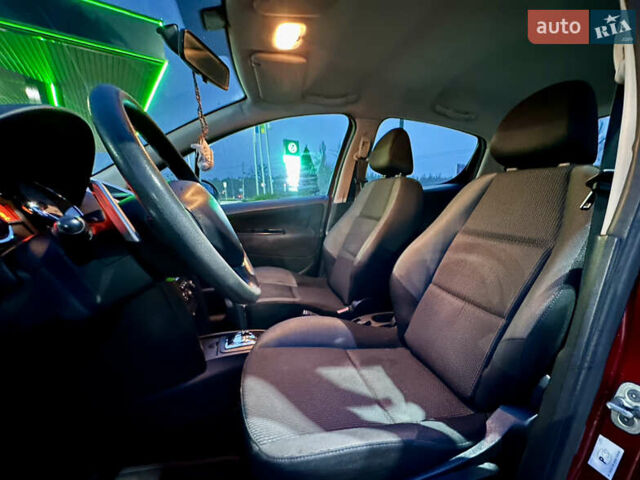 Красный Пежо 207, объемом двигателя 1.36 л и пробегом 140 тыс. км за 5300 $, фото 10 на Automoto.ua