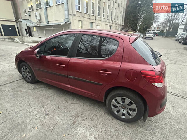 Красный Пежо 207, объемом двигателя 1.36 л и пробегом 122 тыс. км за 5200 $, фото 2 на Automoto.ua