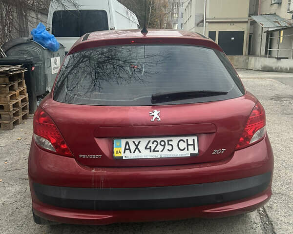 Красный Пежо 207, объемом двигателя 1.36 л и пробегом 122 тыс. км за 5200 $, фото 3 на Automoto.ua