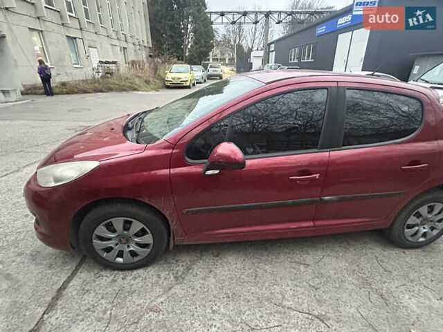Красный Пежо 207, объемом двигателя 1.36 л и пробегом 122 тыс. км за 5200 $, фото 1 на Automoto.ua