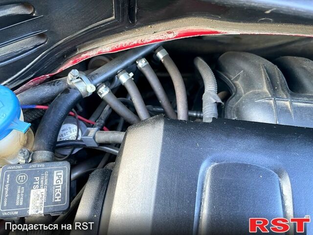 Красный Пежо 207, объемом двигателя 1.4 л и пробегом 103 тыс. км за 5600 $, фото 13 на Automoto.ua