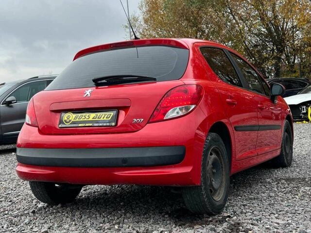 Красный Пежо 207, объемом двигателя 1.4 л и пробегом 209 тыс. км за 5800 $, фото 5 на Automoto.ua