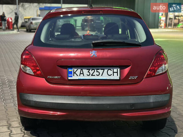 Красный Пежо 207, объемом двигателя 1.36 л и пробегом 140 тыс. км за 5300 $, фото 3 на Automoto.ua