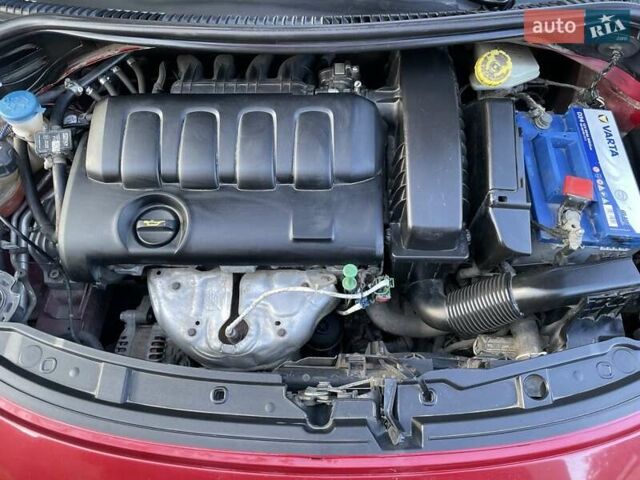 Пежо 207 2010 в Николаеве на Automoto.ua Красный Пежо 207, объемом двигателя 1.36 л и пробегом 103 тыс. км за 5800 $, фото 9 на Automoto.ua