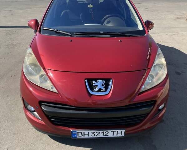 Красный Пежо 207, объемом двигателя 1.6 л и пробегом 150 тыс. км за 5700 $, фото 12 на Automoto.ua