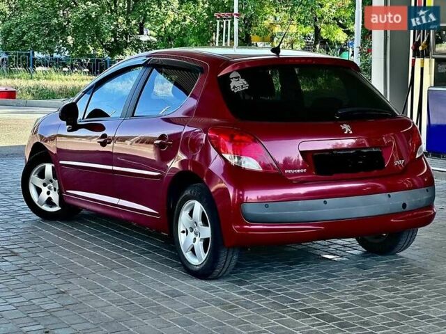 Пежо 207 2010 в Николаеве на Automoto.ua Красный Пежо 207, объемом двигателя 1.36 л и пробегом 103 тыс. км за 5800 $, фото 2 на Automoto.ua