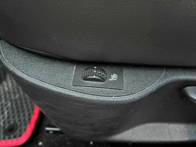 Пежо 207 2012 у Києві на Automoto.ua Червоний Пежо 207, об'ємом двигуна 1.6 л та пробігом 87 тис. км за 6450 $, фото 9 на Automoto.ua