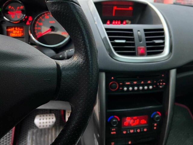 Пежо 207 2012 у Києві на Automoto.ua Червоний Пежо 207, об'ємом двигуна 1.6 л та пробігом 87 тис. км за 6450 $, фото 13 на Automoto.ua