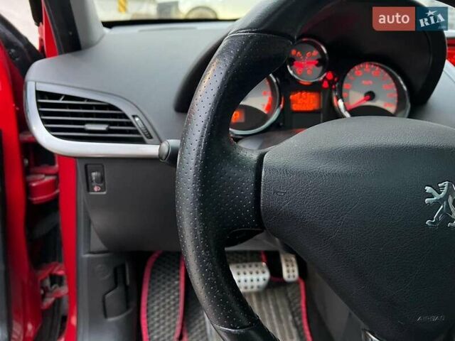 Червоний Пежо 207, об'ємом двигуна 1.6 л та пробігом 87 тис. км за 6500 $, фото 5 на Automoto.ua