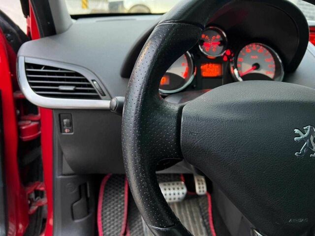 Пежо 207 2012 у Києві на Automoto.ua Червоний Пежо 207, об'ємом двигуна 1.6 л та пробігом 87 тис. км за 6450 $, фото 10 на Automoto.ua