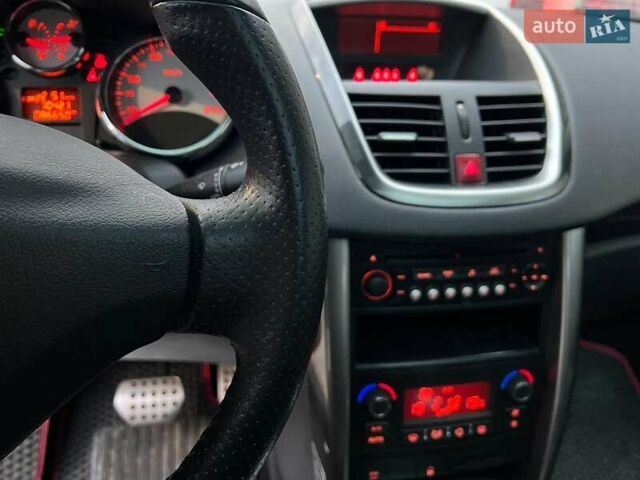 Червоний Пежо 207, об'ємом двигуна 1.6 л та пробігом 87 тис. км за 6500 $, фото 36 на Automoto.ua