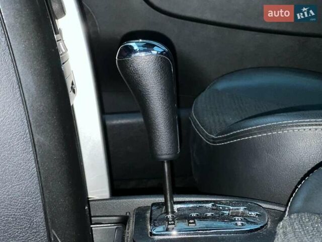 Червоний Пежо 207, об'ємом двигуна 1.6 л та пробігом 87 тис. км за 6500 $, фото 24 на Automoto.ua