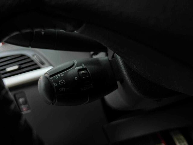 Пежо 207 2012 у Києві на Automoto.ua Червоний Пежо 207, об'ємом двигуна 1.6 л та пробігом 87 тис. км за 6450 $, фото 12 на Automoto.ua