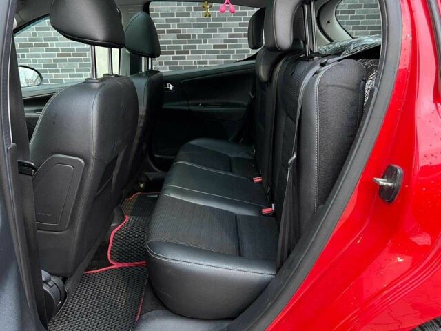 Пежо 207 2012 у Києві на Automoto.ua Червоний Пежо 207, об'ємом двигуна 1.6 л та пробігом 87 тис. км за 6450 $, фото 15 на Automoto.ua