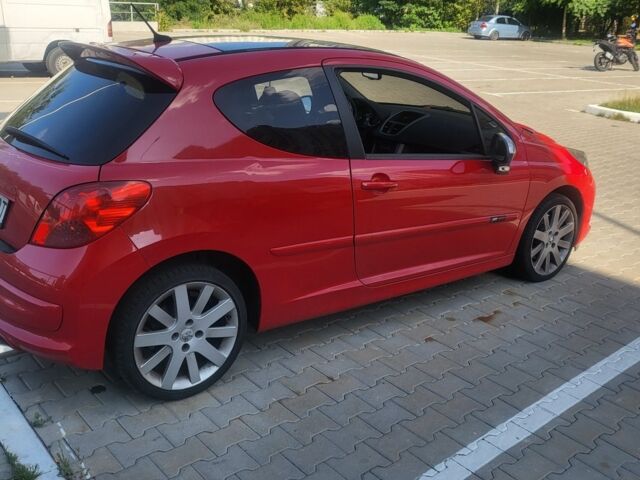 Красный Пежо 207, объемом двигателя 1.6 л и пробегом 220 тыс. км за 5200 $, фото 6 на Automoto.ua