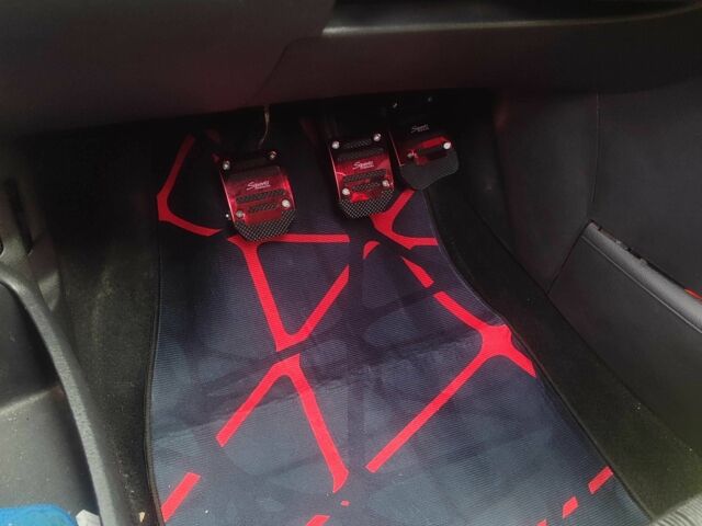 Червоний Пежо 207, об'ємом двигуна 1.4 л та пробігом 248 тис. км за 3600 $, фото 7 на Automoto.ua