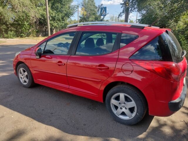 Червоний Пежо 207, об'ємом двигуна 1.4 л та пробігом 146 тис. км за 5000 $, фото 2 на Automoto.ua