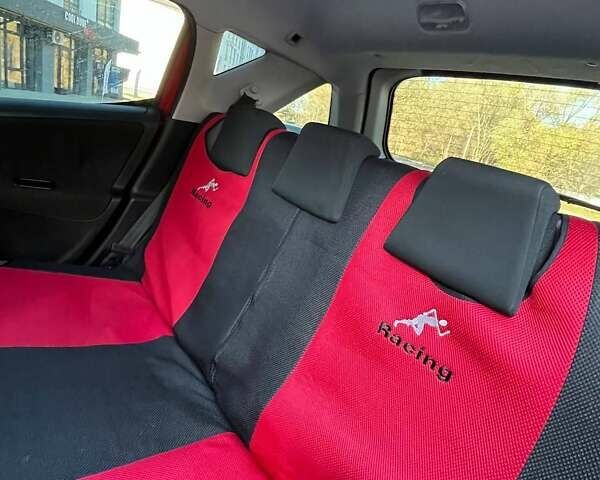 Пежо 207 2008 в Новояворовск на Automoto.ua Красный Пежо 207, объемом двигателя 1.6 л и пробегом 204 тыс. км за 5599 $, фото 20 на Automoto.ua