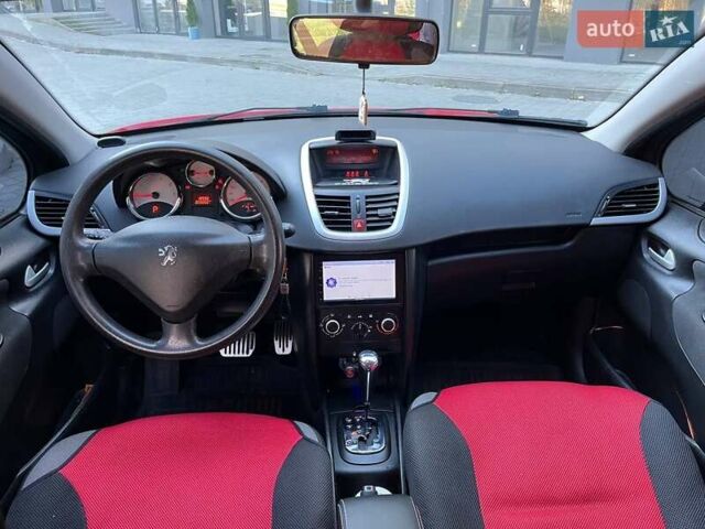 Пежо 207 2008 в Новояворовск на Automoto.ua Красный Пежо 207, объемом двигателя 1.6 л и пробегом 204 тыс. км за 5599 $, фото 18 на Automoto.ua