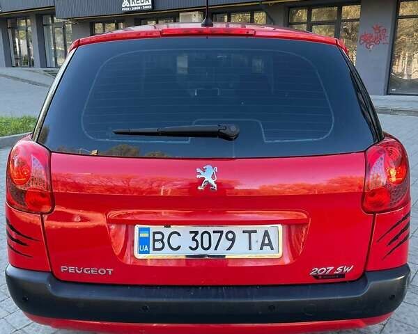 Пежо 207 2008 в Новояворовск на Automoto.ua Красный Пежо 207, объемом двигателя 1.6 л и пробегом 204 тыс. км за 5599 $, фото 2 на Automoto.ua