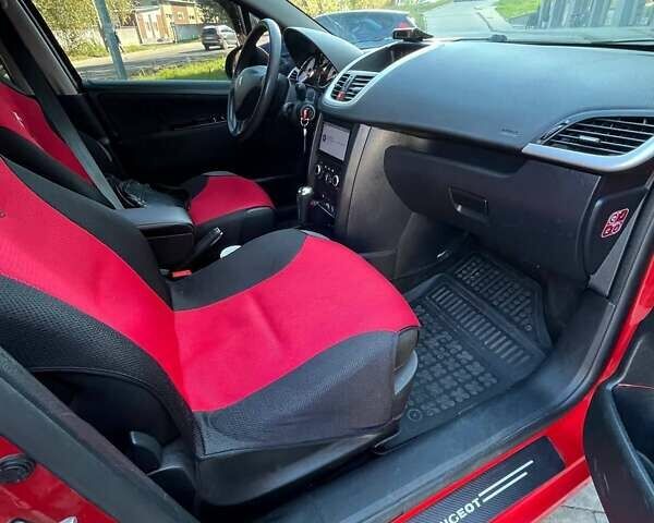 Пежо 207 2008 в Новояворовск на Automoto.ua Красный Пежо 207, объемом двигателя 1.6 л и пробегом 204 тыс. км за 5599 $, фото 21 на Automoto.ua