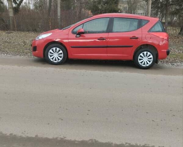 Червоний Пежо 207, об'ємом двигуна 1.4 л та пробігом 270 тис. км за 4300 $, фото 4 на Automoto.ua