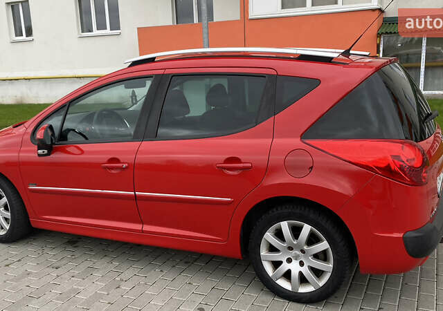 Красный Пежо 207, объемом двигателя 1.56 л и пробегом 265 тыс. км за 5500 $, фото 4 на Automoto.ua