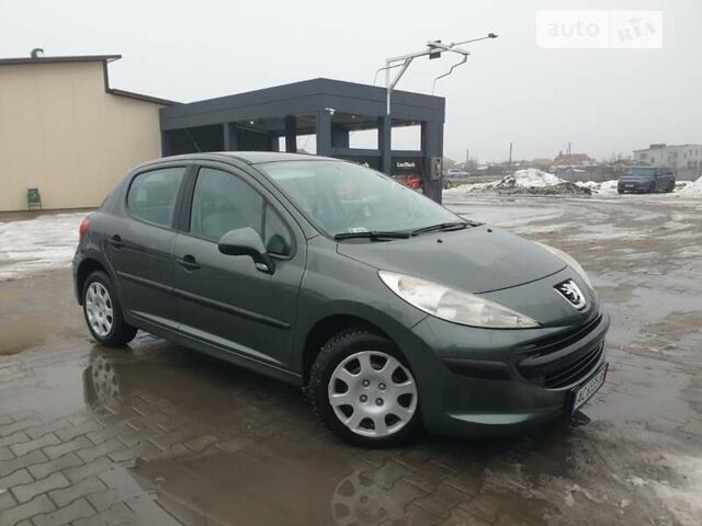 Пежо 207, объемом двигателя 1.36 л и пробегом 121 тыс. км за 5200 $, фото 5 на Automoto.ua