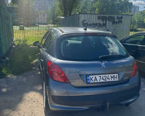 Пежо 207, объемом двигателя 1.6 л и пробегом 307 тыс. км за 3200 $, фото 1 на Automoto.ua