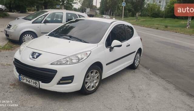 Пежо 207, объемом двигателя 1.4 л и пробегом 170 тыс. км за 4700 $, фото 12 на Automoto.ua