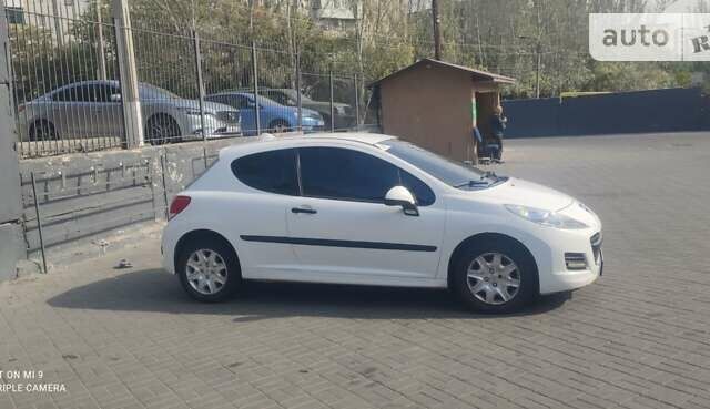 Пежо 207, объемом двигателя 1.4 л и пробегом 170 тыс. км за 4700 $, фото 10 на Automoto.ua