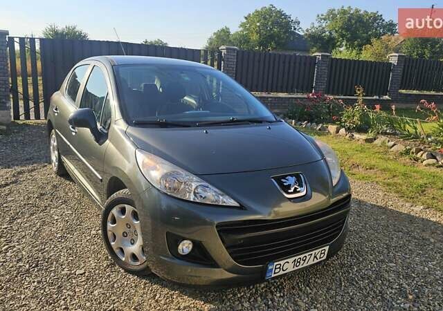 Пежо 207, объемом двигателя 1.36 л и пробегом 192 тыс. км за 4999 $, фото 6 на Automoto.ua