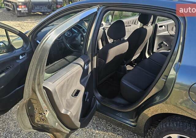 Пежо 207, объемом двигателя 1.36 л и пробегом 192 тыс. км за 4999 $, фото 24 на Automoto.ua